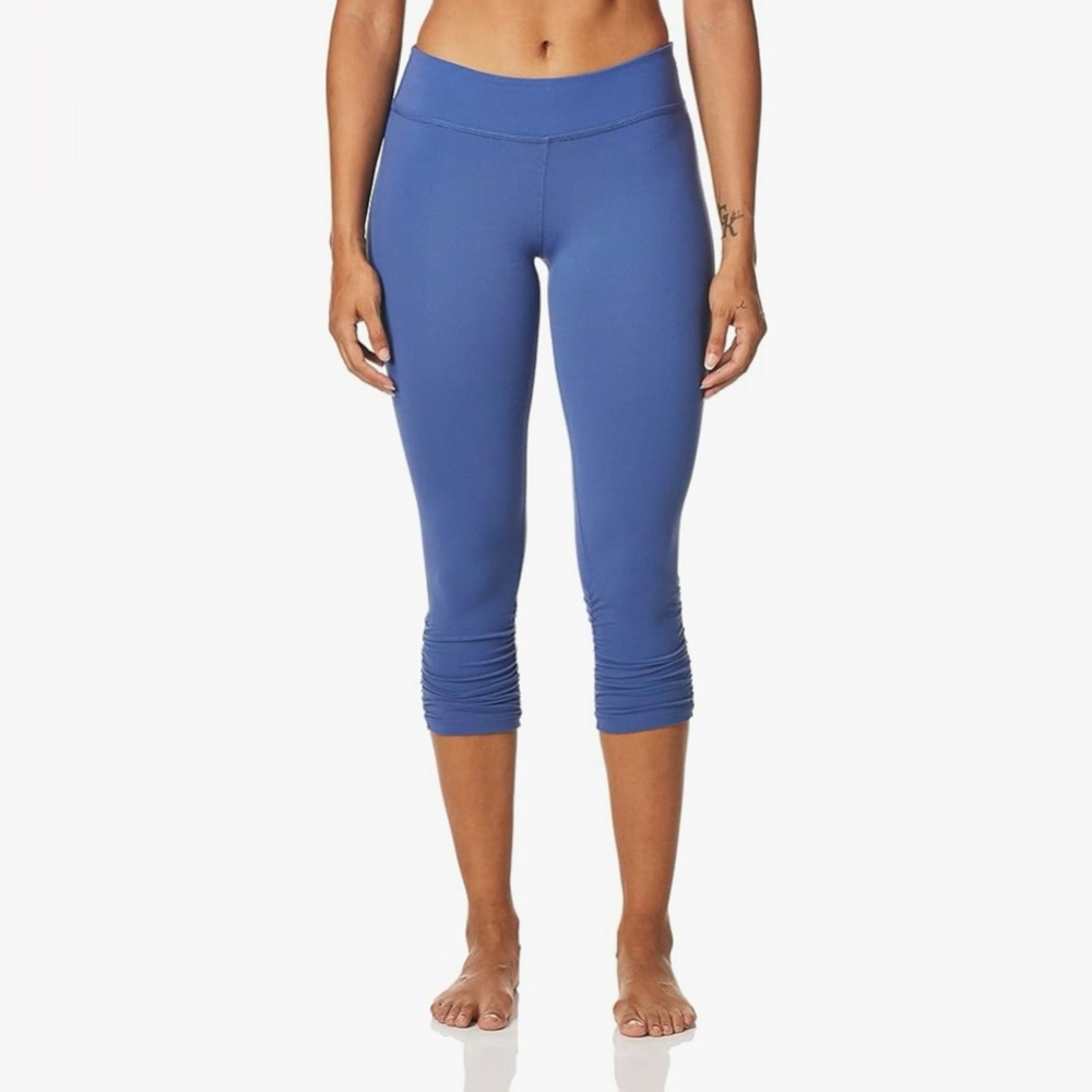Beyond Yoga Women's Side Gathered Capri Blue Legging Size: M. Made in USA